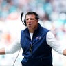 Mike Vrabel gets first win as Patriots head coach 