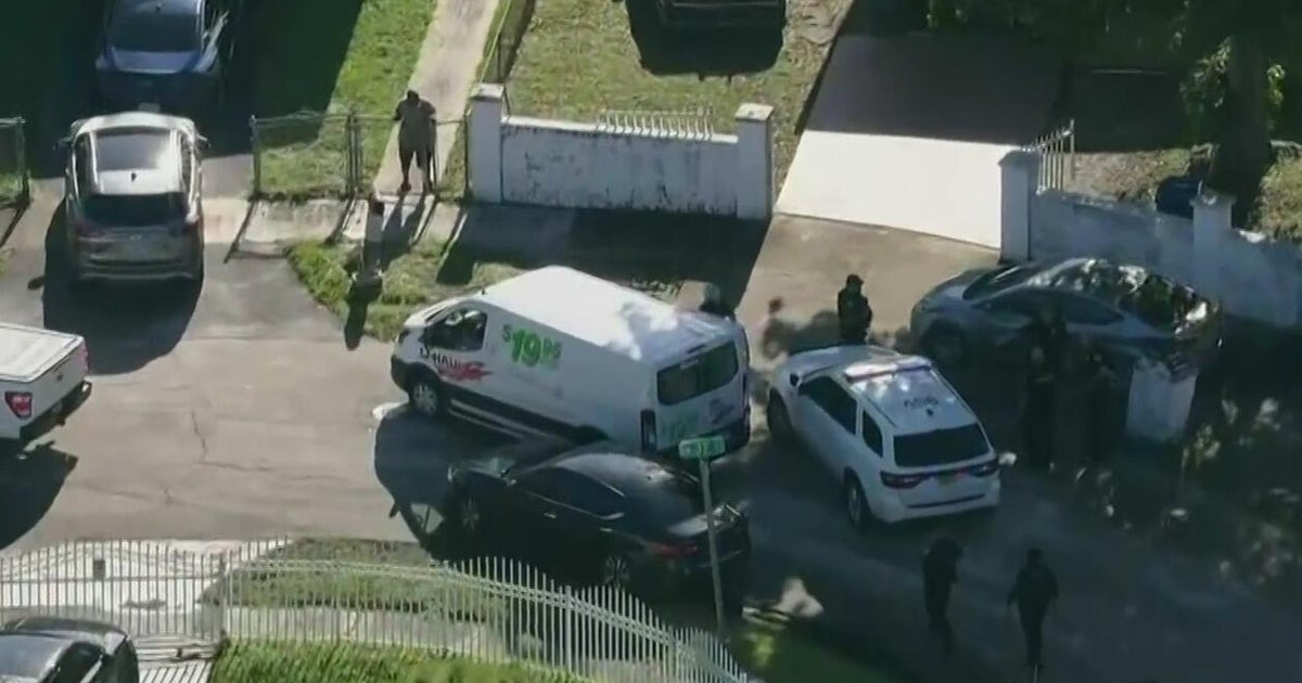 U-Haul truck driver in custody after police chase ends in Miami Gardens ...