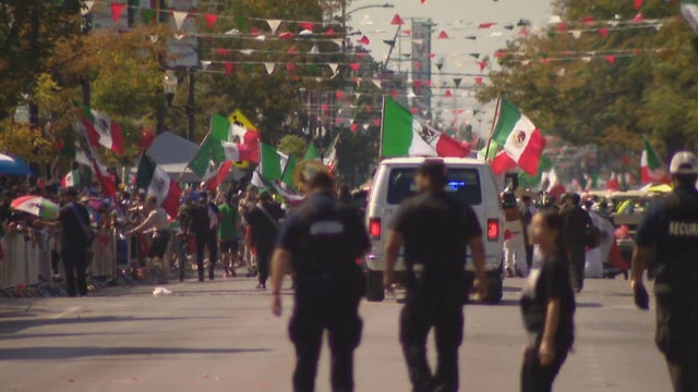 mexican-independence-day-parade-know-your-rights.png 