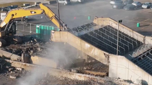 phoenix-center-demolition.jpg 