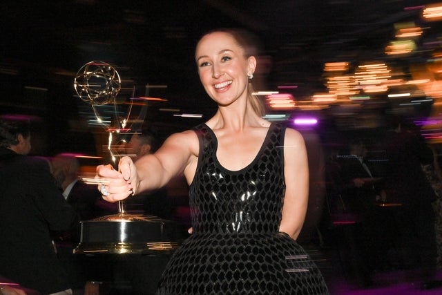 Erin Doherty with her Emmy Award 