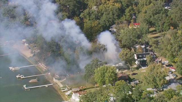 091525-round-lake-fire-clean.jpg 