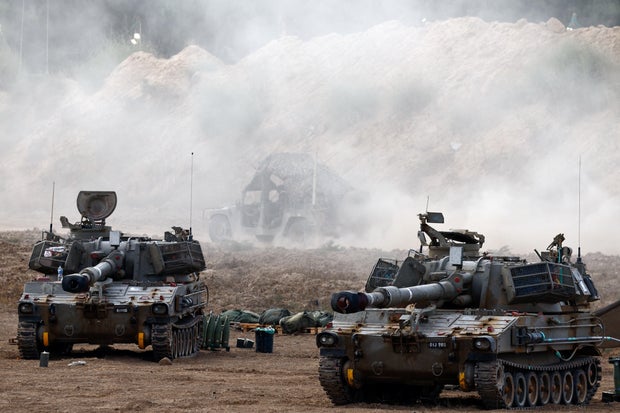 Israeli Mobile Artillery units on the Israelite side of Israel - Gaza 