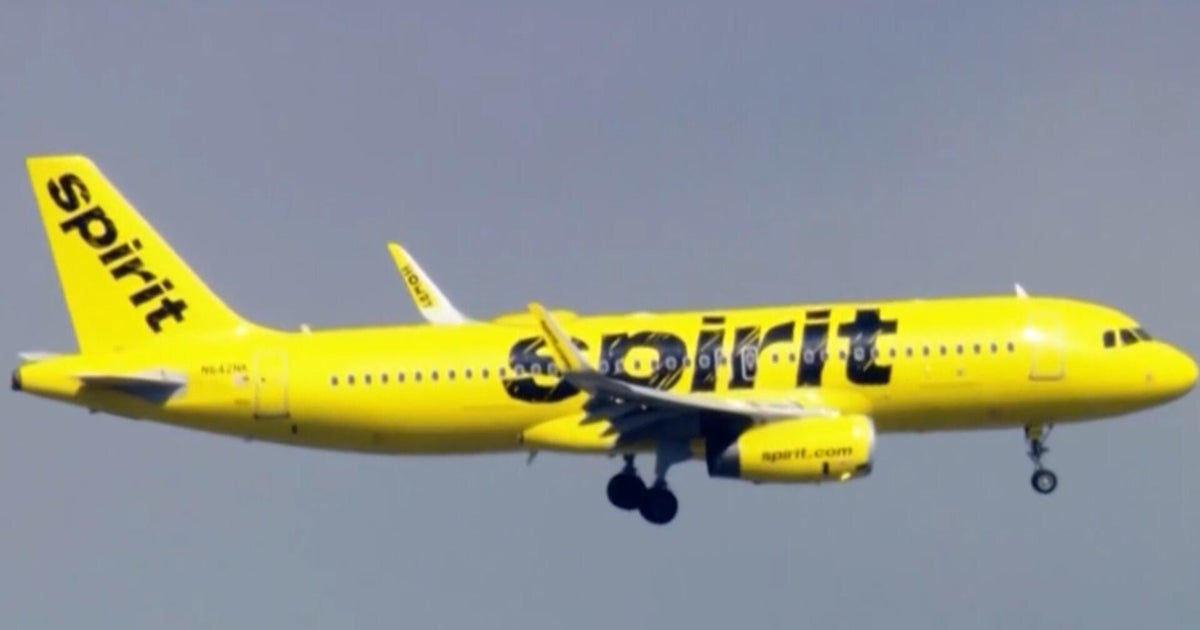 Spirit Airlines flight gets dangerously close to Air Force One