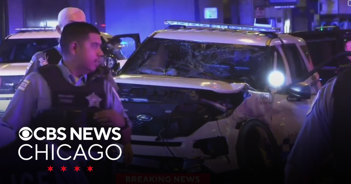Police pursuit ends with stolen car crashing into Chicago police car on ...
