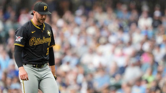 Pittsburgh Pirates v Milwaukee Brewers 