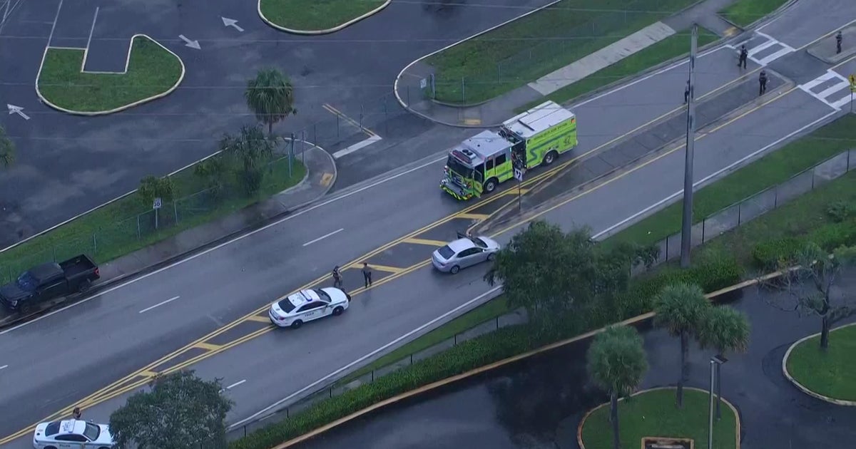 Road rage incident leaves 2 men hospitalized near Miami International Airport after exchange of gunfire, MDSO says
