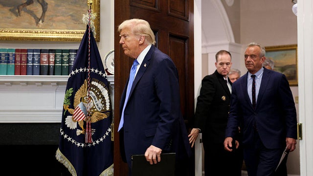Trump Tells Pregnant Women To Avoid Tylenol Over Autism Fear 
