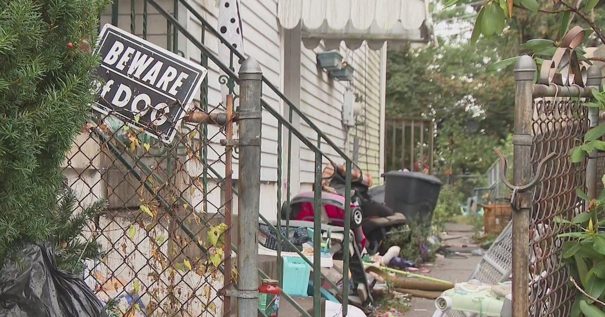 Pennsylvania mom charged after police find 6 kids, over a dozen pets living in filth