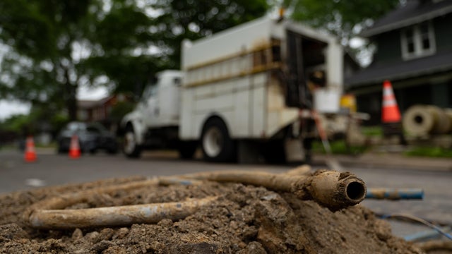 Lead pipe 