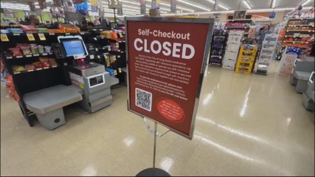 self-checkout-closed.jpg 