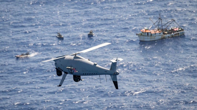 navy-g1rbmbmxsaaljs0.jpg 