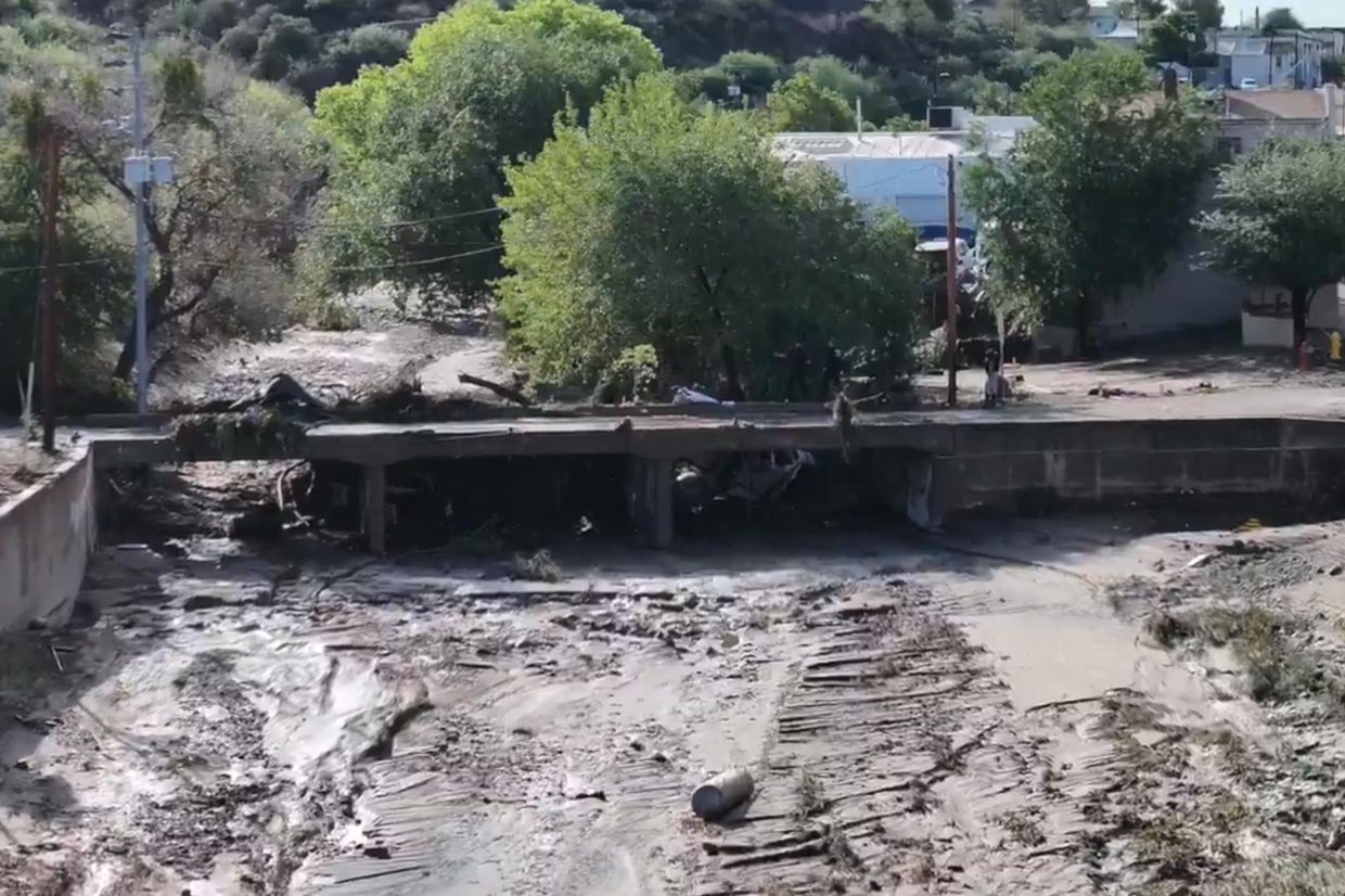 At least 3 dead in Arizona following devastating flooding - CBS News