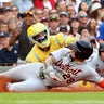Tigers clinch AL playoff berth with 2-1 win over Red Sox 