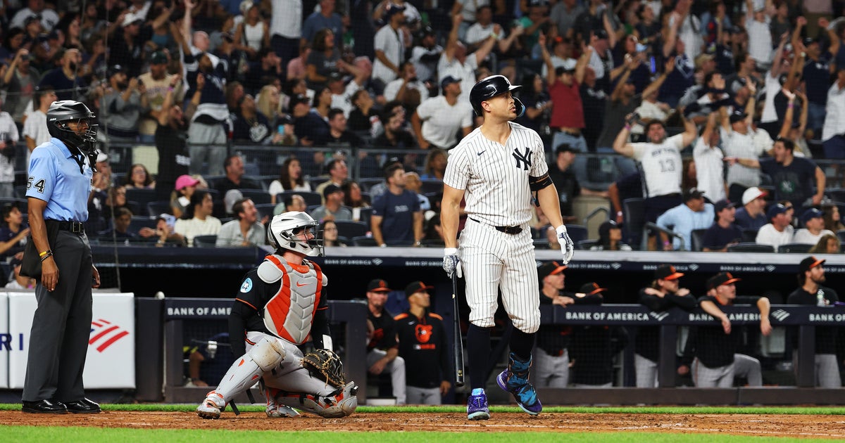 Yanks beat Orioles to stay tied for AL East lead