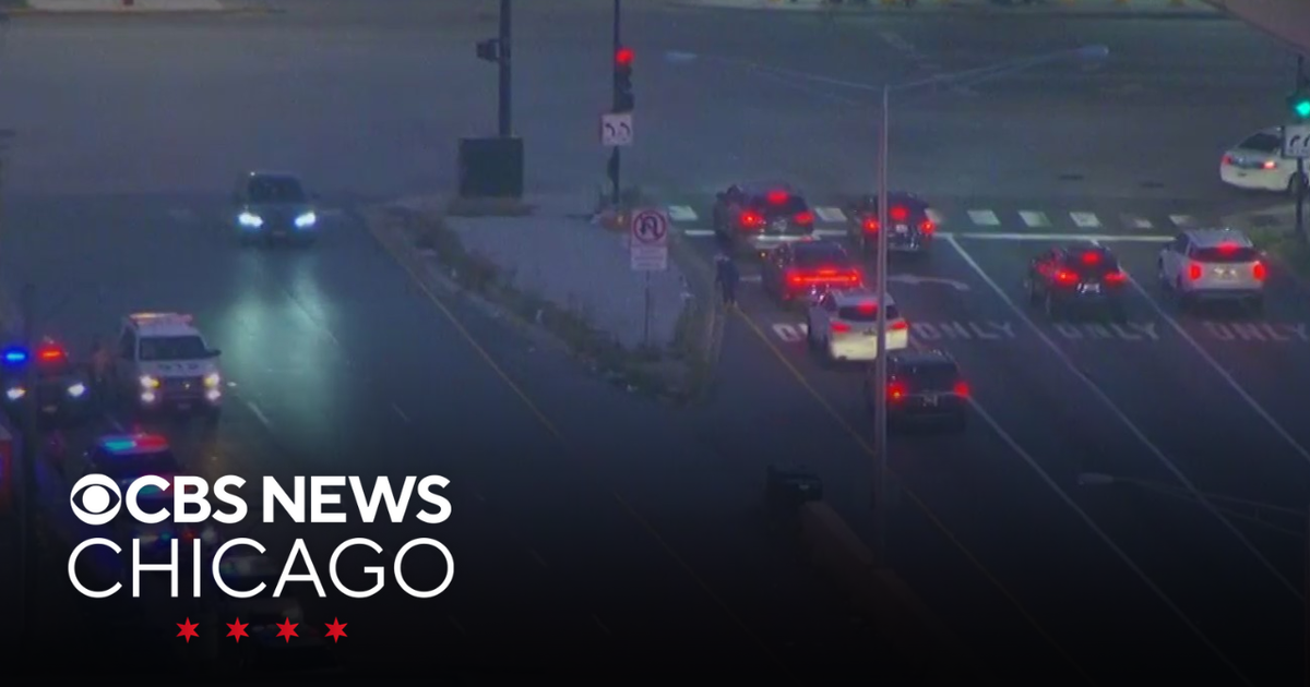Gunfire poised to shut down outbound Dan Ryan Expressway - CBS Chicago