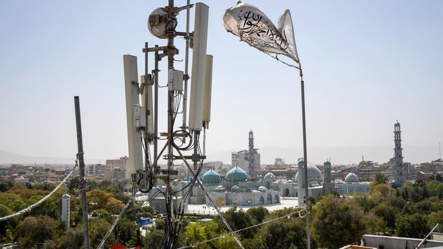 TOPSHOT-AFGHANISTAN-TALIBAN-INTERNET-BAN 