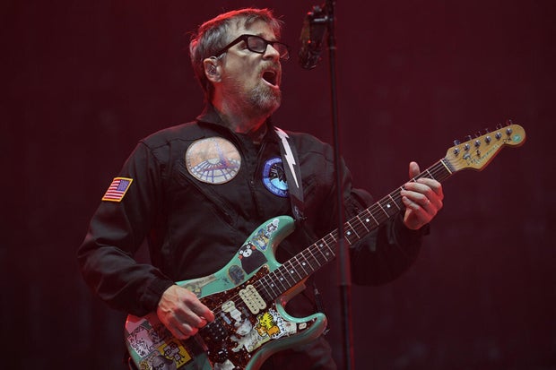 riot-fest-ed-spinelli-weezer-02.jpg 