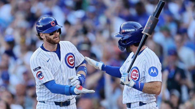 Wild Card Series - San Diego Padres v Chicago Cubs - Game One 