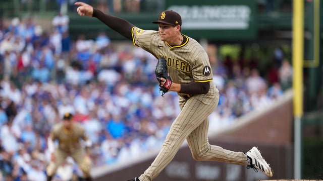Wild Card Series - San Diego Padres v Chicago Cubs - Game 2 