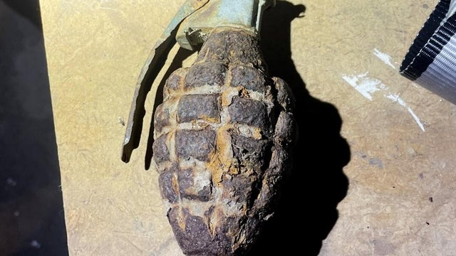 wwii-grenade.jpg 