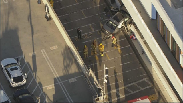 bel-air-car-crash.jpg 
