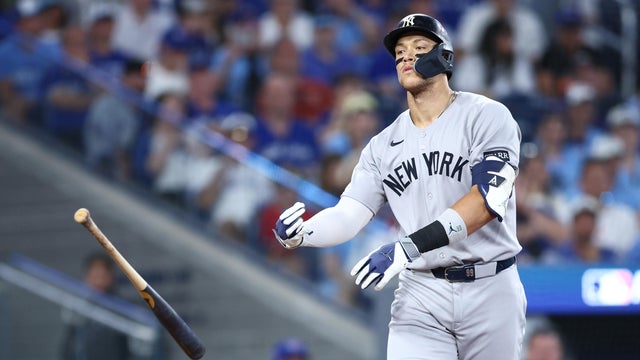 yankees-blue-jays-aaron-judge.jpg 
