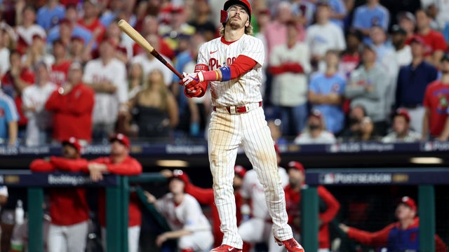 Division Series - Los Angeles Dodgers v Philadelphia Phillies - Game One 