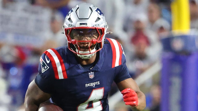 New England Patriots v Buffalo Bills - NFL 2025 