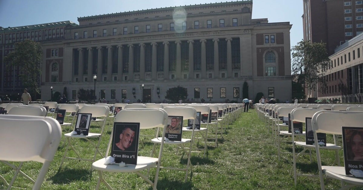 Hundreds of empty chairs line Columbia's Butler Lawn, symbolizing victims of Oct. 7 massacre in Israel
