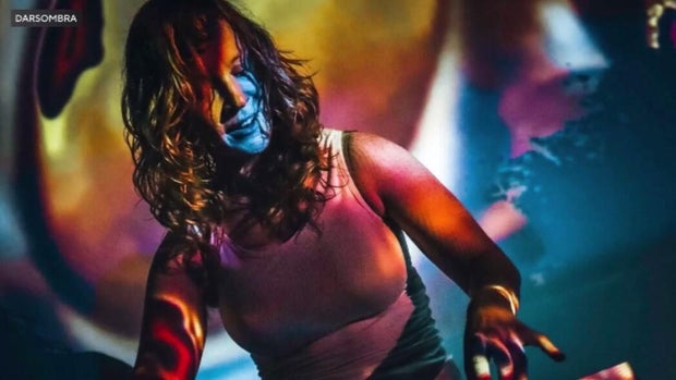 Anne Everton of "Darsombra" Dies in New York Crash 