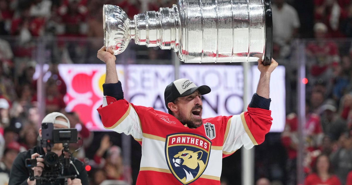 Florida Panthers celebrate second straight Stanley Cup with dazzling rings and team unity