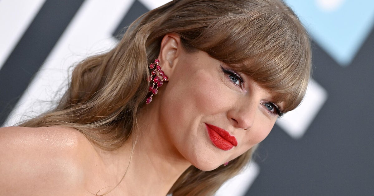 CBS News journalists discuss their love of Taylor Swift and unpack 