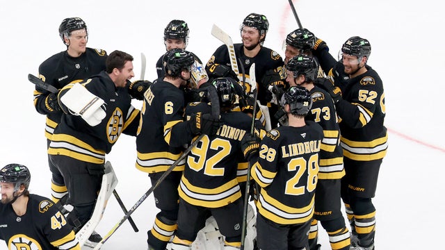 Blackhawks Bruins Hockey 