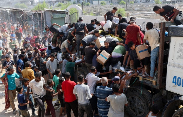Ceasefire between Israel and Hamas goes into effect