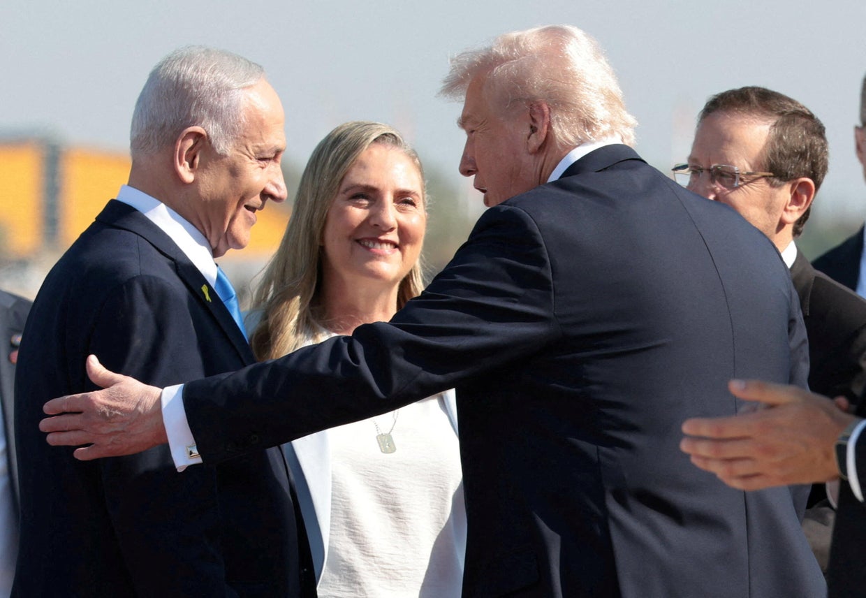 Trump, world leaders sign Gaza peace deal after Hamas frees all living ...