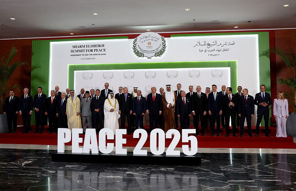 Trump, world leaders sign Gaza peace deal after Hamas frees all living ...
