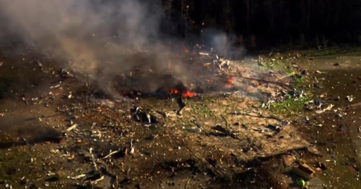 Authorities look for cause of deadly Tennessee explosion
