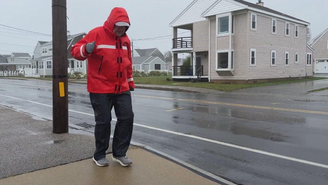6pm-package-marshfield-storm-aaron-10-13-monda-frame-842.jpg 