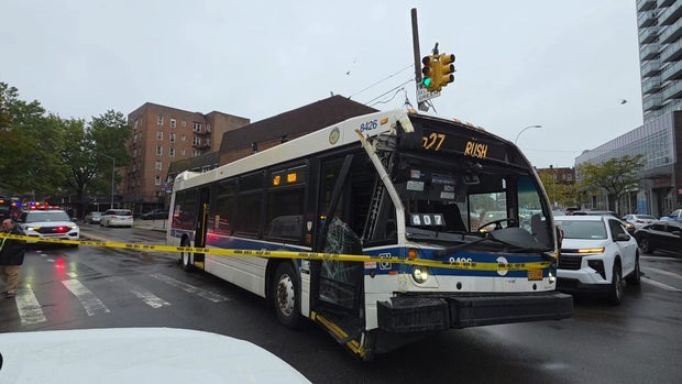 mta-bus-crash-12p-vo-wcbsfela-hi-res-still.jpg 