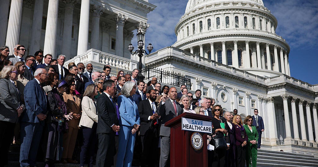 Government shutdown live updates as Senate prepares for 9th vote to fund government