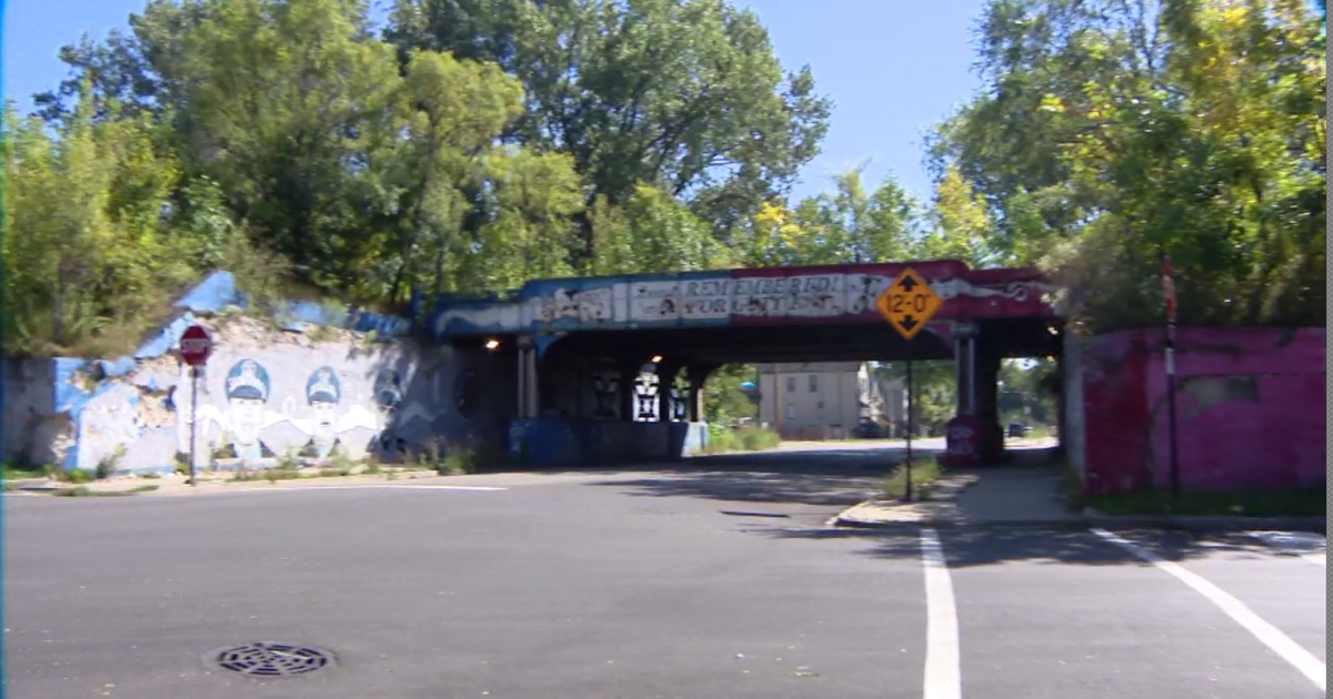 Chicago Hauntings: Ghosts of a labor riot and a headless horseman at a Back of the Yards rail overpass