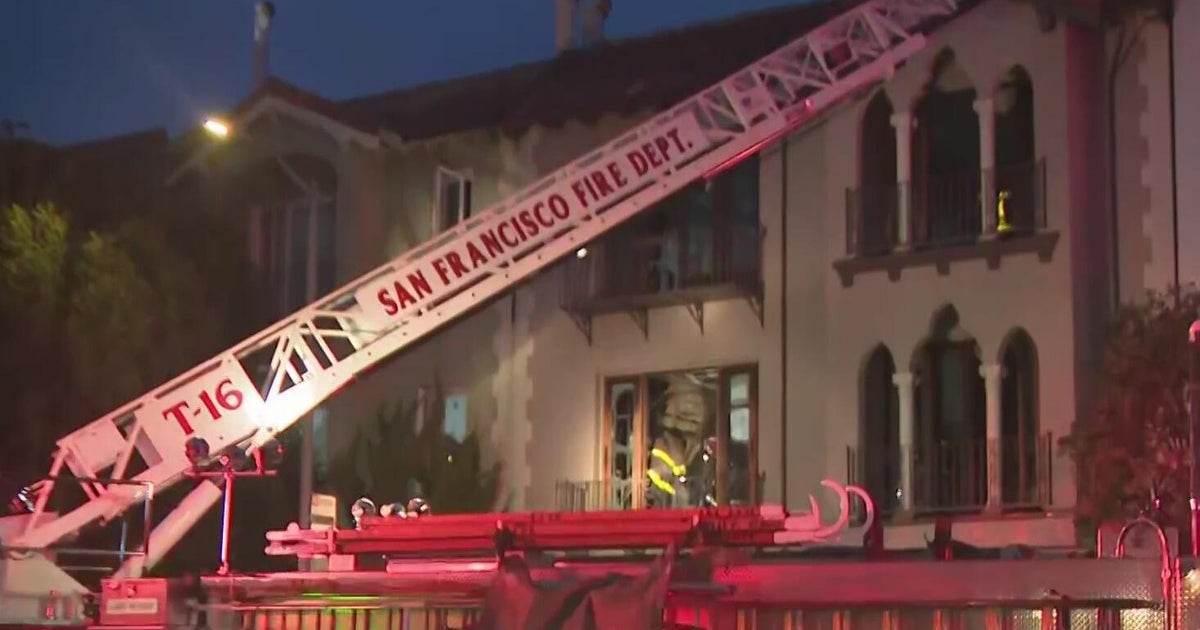 3 San Francisco firefighters injured battling early morning fire in Marina  District - CBS San Francisco