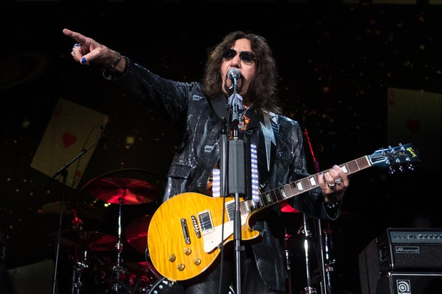 Alice Cooper With Ace Frehley In Concert - West Palm Beach, FL 