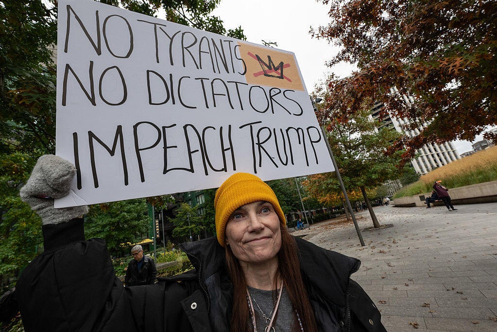 Crowds gather at anti-Trump 