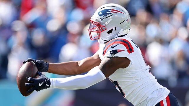 New England Patriots v Tennessee Titans 