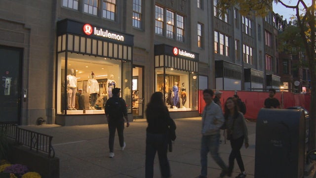 lululemon-pkg-11pm-samantha-frame-809.jpg 