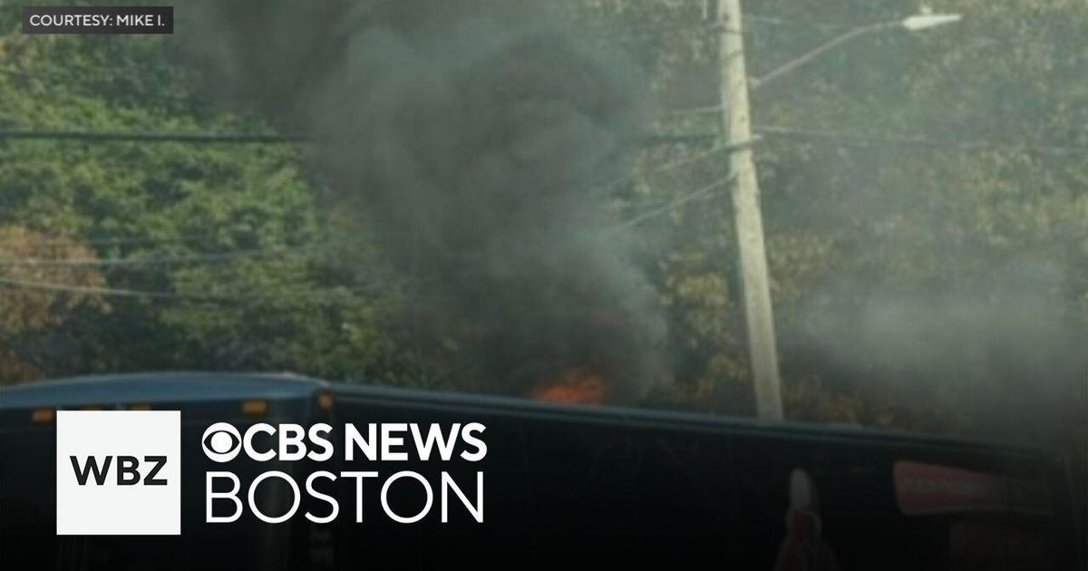 Bus carrying members of UMass Lowell Marching Band catches fire in ...