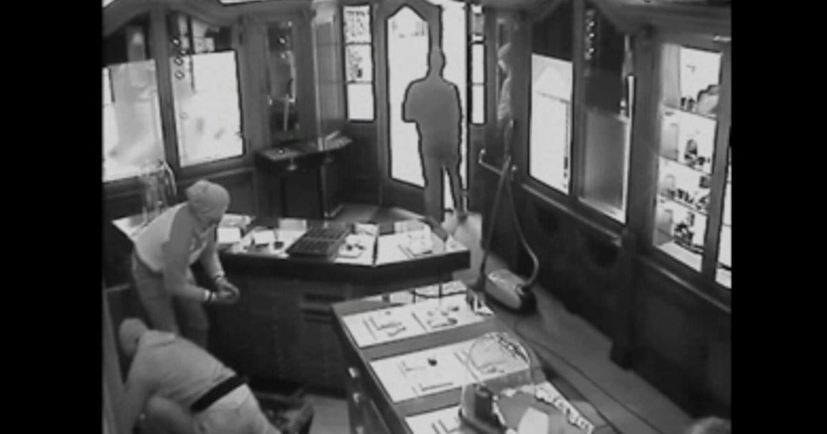 International diamond and art thieves: "The Pink Panthers" | 60 Minutes Archive