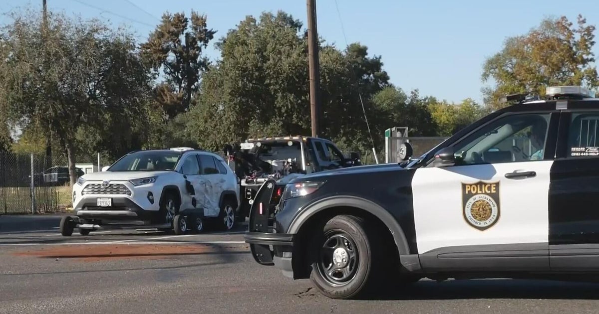 Police chase of stolen SacRT vehicle ends in multi-vehicle crash in ...